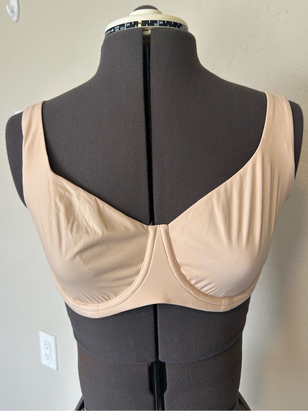 DOBREVA Balconette Bra Beige Solid 36DD Adjustable Straps Hook & Eye F207 (1959)